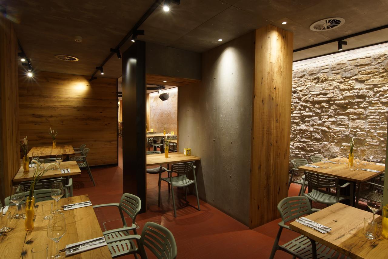Bearan Bar & Rooms ปัมโปลนา ภายนอก รูปภาพ
